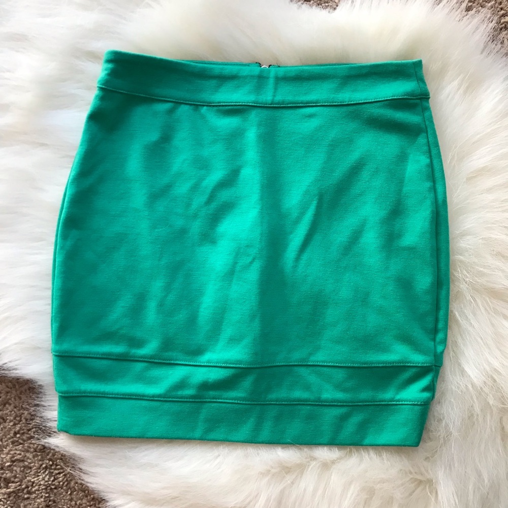 Zippered Mini Skirt